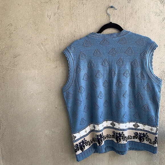 Vintage Blue knitted Sweater Vest - Picture 3 of 5